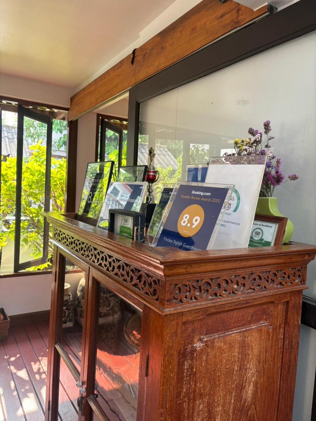 Yindee Stylish Guesthouse Chiang Mai Exterior foto